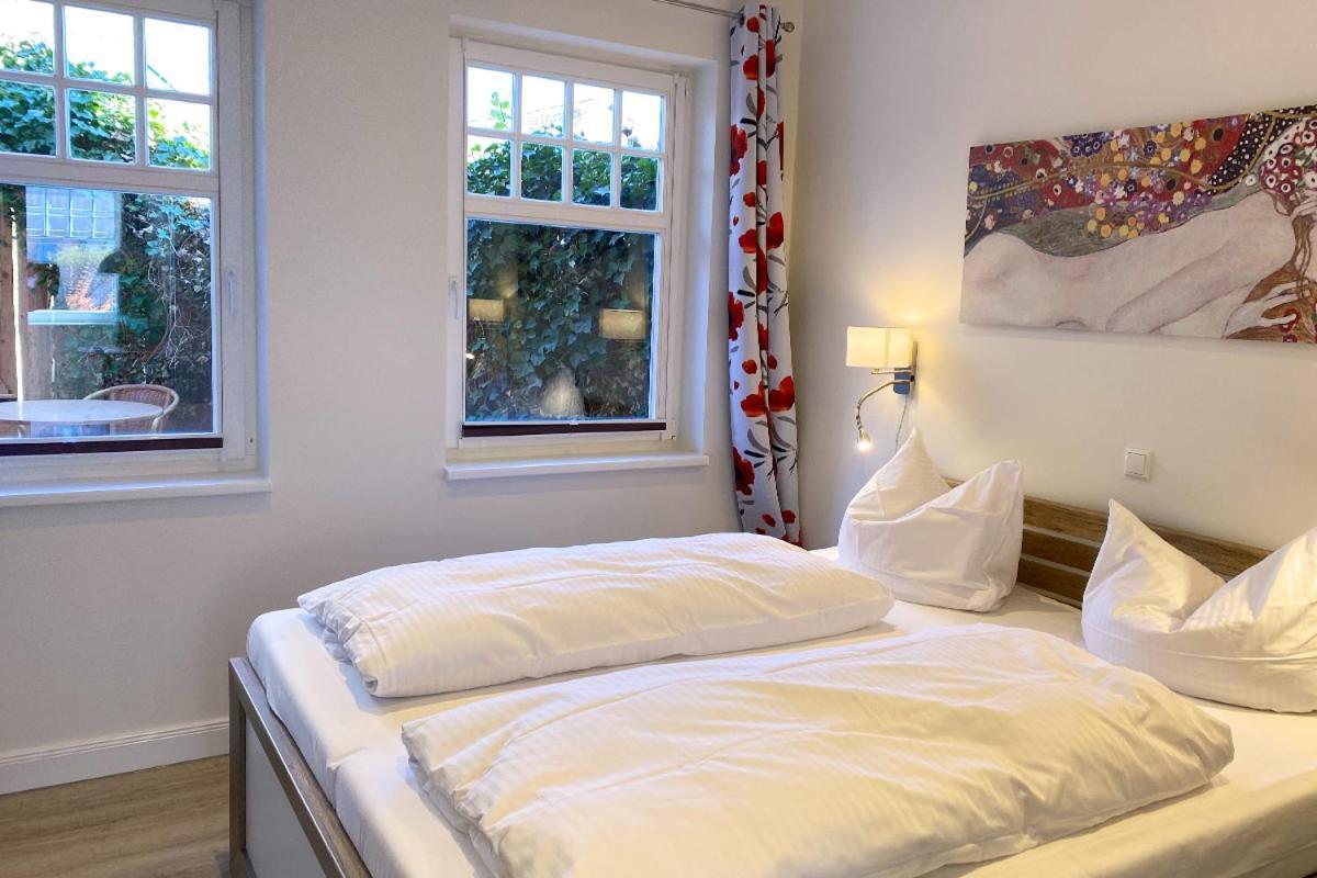 Hotel Zum Strandlaufer Ahrenshoop Ngoại thất bức ảnh